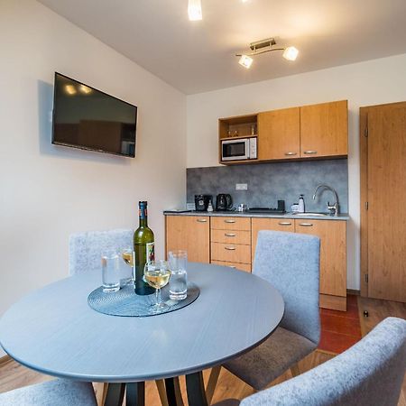 Apartman Solaris Kyjov  Buitenkant foto